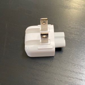 Apple adapter for apple charger Mac books